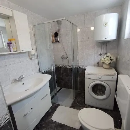 Petra Apartment Dakovo Exterior photo